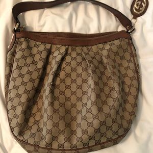 GUCCI Sukey Hobo Medium Tote